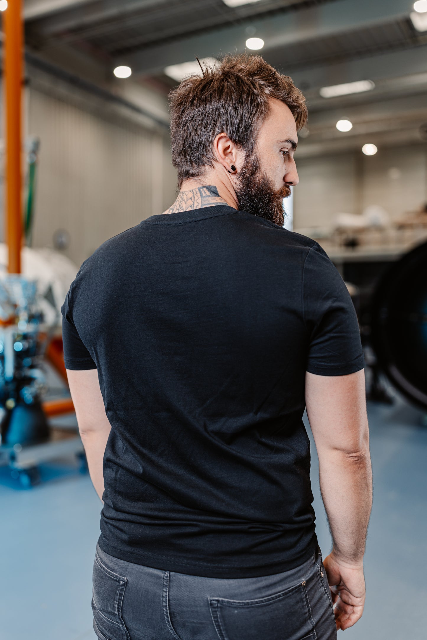 Men T-Shirt Isar Aerospace Black